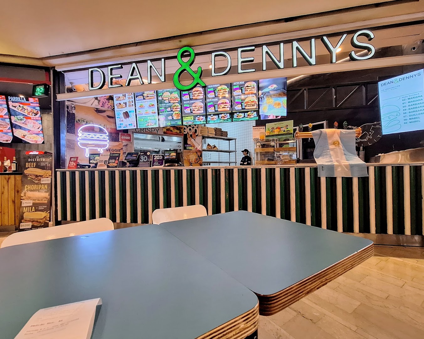 Restaurante Dean & Dennys - Caballito