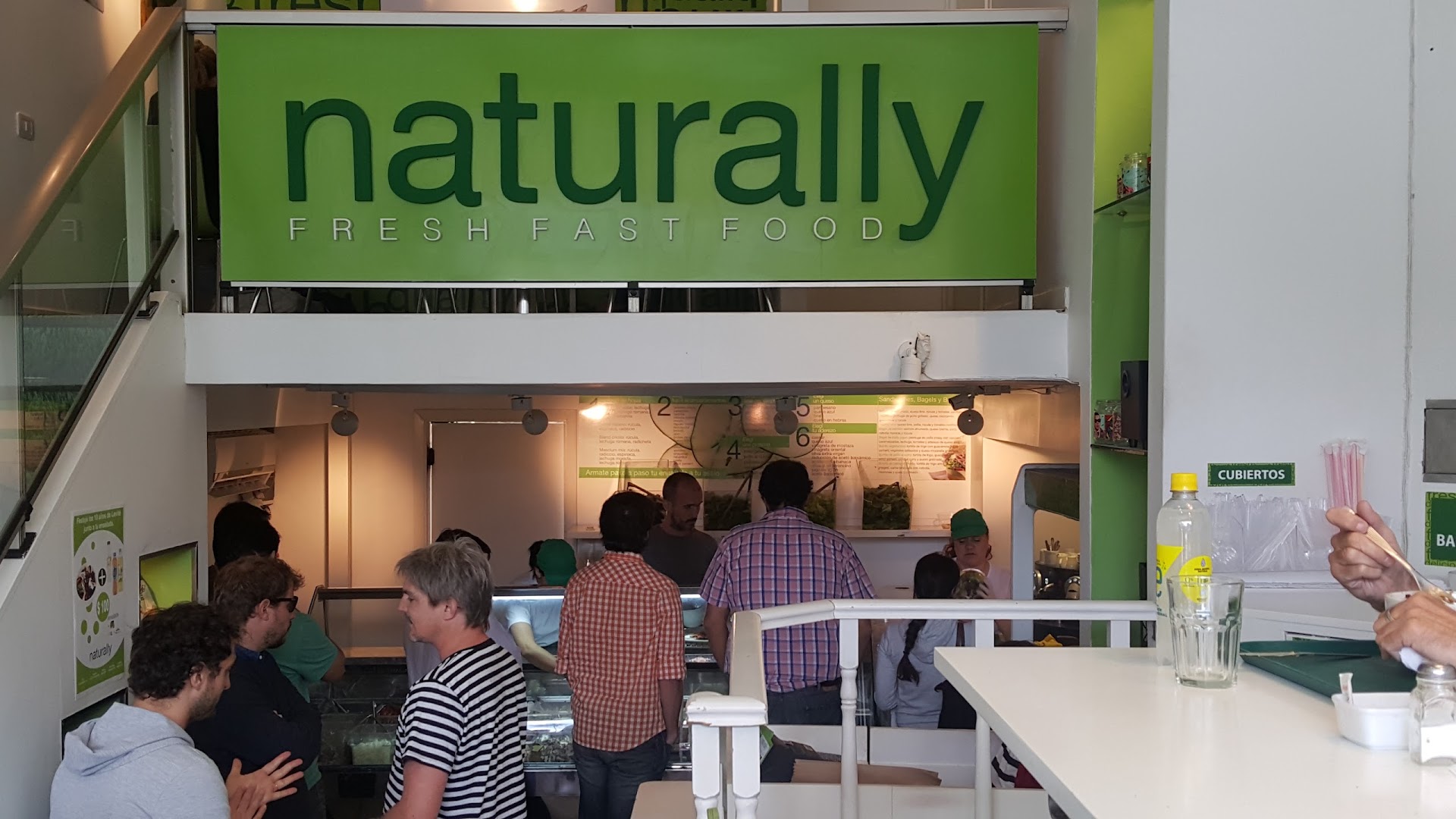 Restaurante Naturally Fresh Fast Food