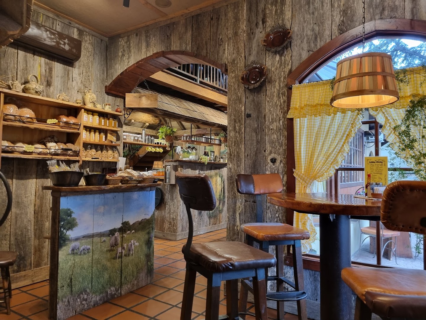 Restaurante The Yellow Deli