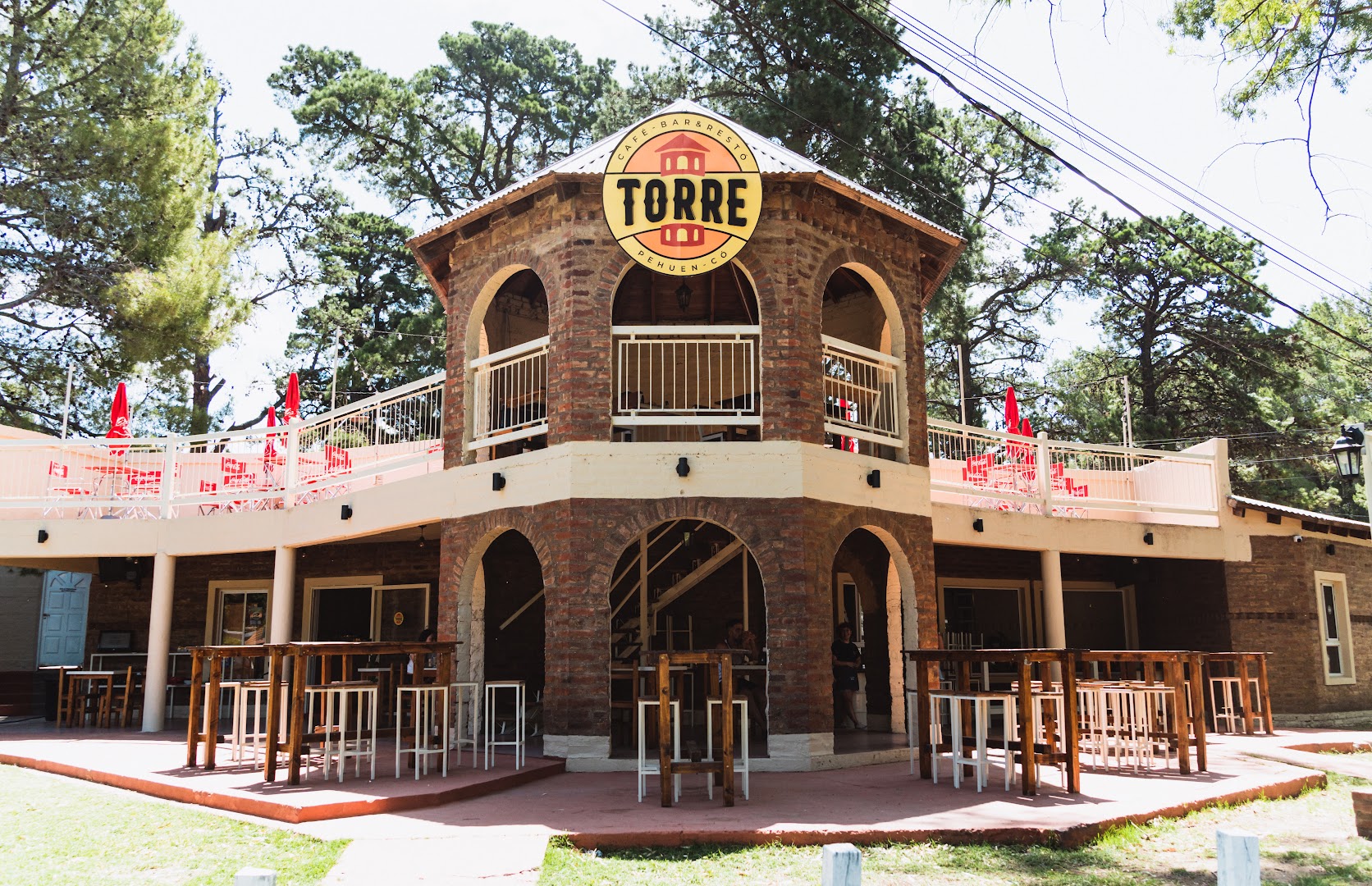 Restaurante Torre. Café, bar & restó